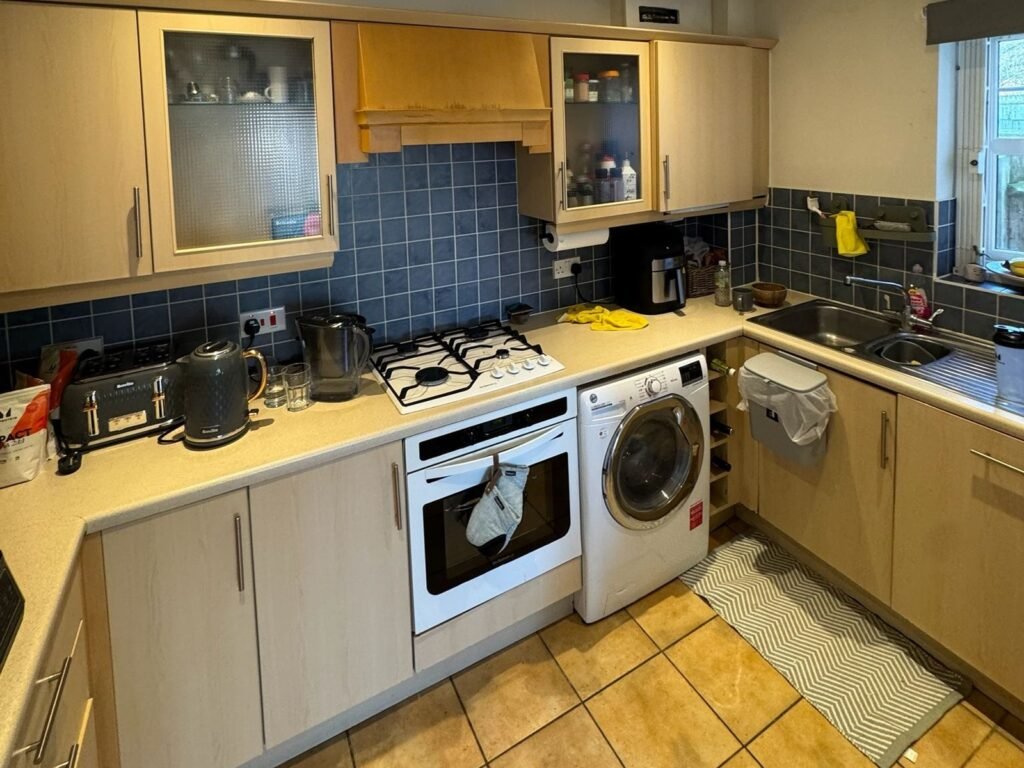 15-kitchen-11-v